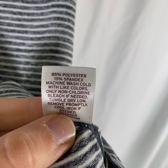 Zella Tank Top Women's Medium Grey Striped Round Neck Pullover Top - Picture 6 of 11